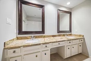 2526 Stephens Grant Dr, Sugar Land, TX 77479 - Photo 13