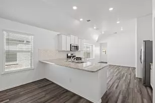 25702 Bottlebrush Sedge St, Katy, TX 77493 - Photo 9