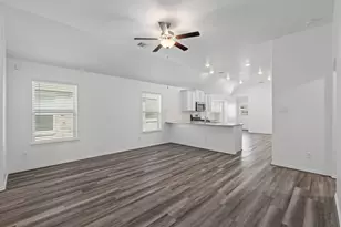 25702 Bottlebrush Sedge St, Katy, TX 77493 - Photo 5