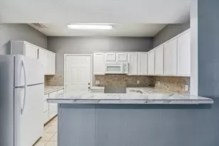 4340 Phlox St, Houston, TX 77051 - Photo 9