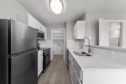 105 Green Isle Ave Avenue #105, Dickinson, TX 77539 - Photo 5