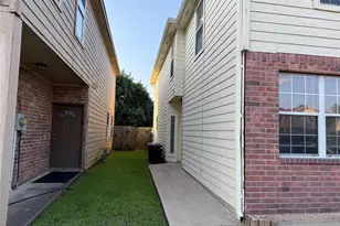 6410 Waldron Dr, Houston, TX 77084 - Photo 3