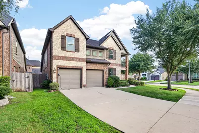 4706 Hickory Branch Lane, Sugar Land, TX 77479 - Photo 3
