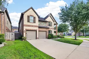 4706 Hickory Branch Ln, Sugar Land, TX 77479 - Photo 3