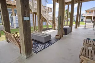 2630 Breaker Dr, Crystal Beach, TX 77650 - Photo 7