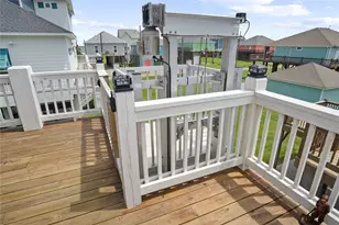 2630 Breaker Dr, Crystal Beach, TX 77650 - Photo 15