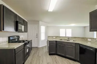 2430 Flathead Drive, Conroe, TX 77384 - Photo 5