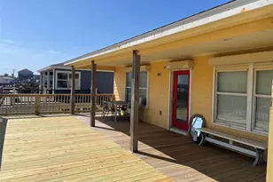 106 Coconut Rd, Surfside Beach, TX 77541 - Photo 3