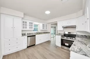 13406 Melcher Dr, Houston, TX 77045 - Photo 15