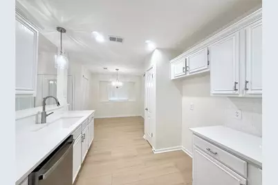 236 Almond Drive, Lake Jackson, TX 77566 - Photo 9