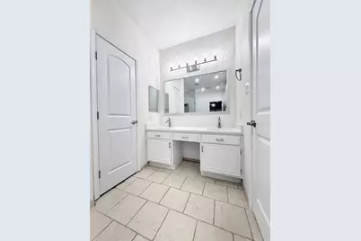 236 Almond Drive, Lake Jackson, TX 77566 - Photo 19