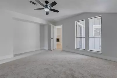 7427 Willow Oak Drive, Baytown, TX 77521 - Photo 9