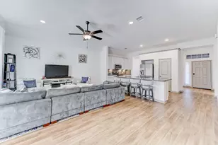 204 Shoreview Dr, Conroe, TX 77303 - Photo 23