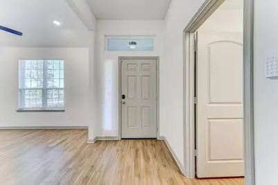 204 Shoreview Drive, Conroe, TX 77303 - Photo 7