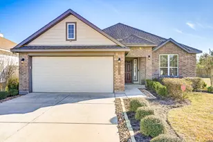 204 Shoreview Dr, Conroe, TX 77303 - Photo 1