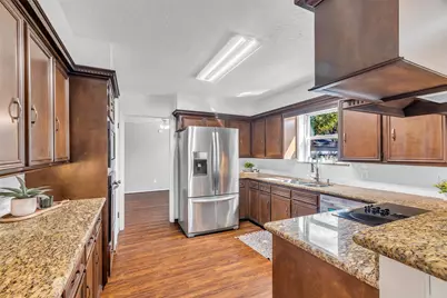 2406 Fir Grove Drive, Houston, TX 77339 - Photo 7