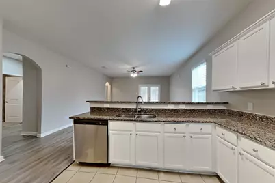 9156 Nina Road, Conroe, TX 77304 - Photo 5