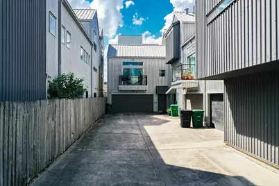 2614 Chenevert Street, Houston, TX 77004 - Photo 29