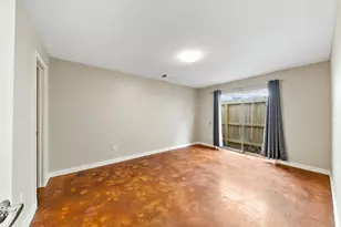 2614 Chenevert St, Houston, TX 77004 - Photo 7