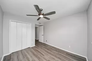 9303 Hammerly Blvd, Houston, TX 77080 - Photo 15