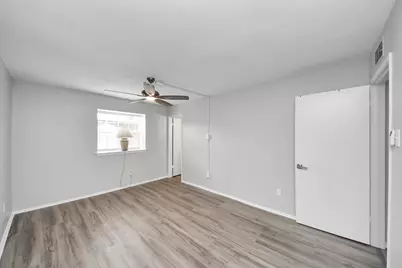 9303 Hammerly Boulevard #402, Houston, TX 77080 - Photo 21