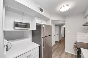 9303 Hammerly Blvd, Houston, TX 77080 - Photo 11