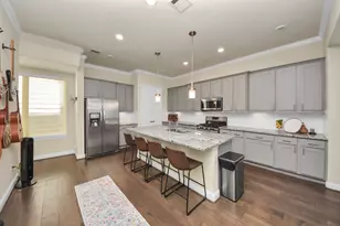 1407 Adell Rose Ln, Houston, TX 77043 - Photo 7