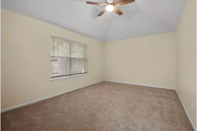 13 E Willowwood Court, The Woodlands, TX 77381 - Photo 19
