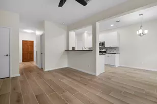 13 E Willowwood Ct, The Woodlands, TX 77381 - Photo 15