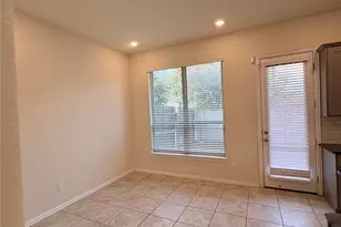 215 Club Crest Ln, Houston, TX 77009 - Photo 7