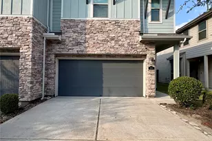 215 Club Crest Ln, Houston, TX 77009 - Photo 3