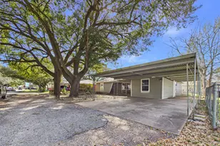 1212 Alamo St, Rosenberg, TX 77471 - Photo 1