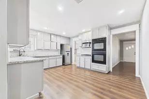 1212 Alamo St, Rosenberg, TX 77471 - Photo 7