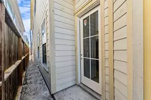 112 E 27th St, Houston, TX 77008 - Photo 21