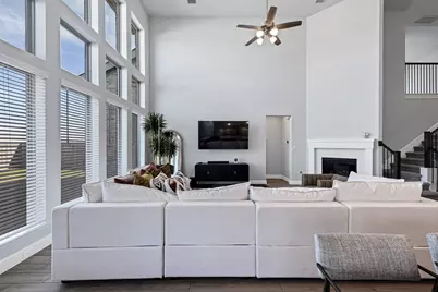 31202 Crescent Hill Drive, Fulshear, TX 77441 - Photo 9