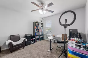1412 Lake City Ln, Houston, TX 77047 - Photo 15