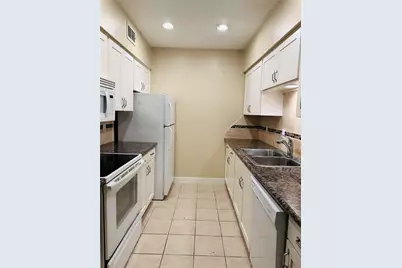 2224 S Piney Point Road #114, Houston, TX 77063 - Photo 11