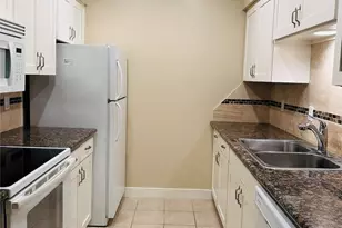 2224 S Piney Point Rd, Houston, TX 77063 - Photo 11