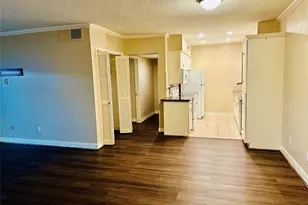 2224 S Piney Point Rd, Houston, TX 77063 - Photo 9