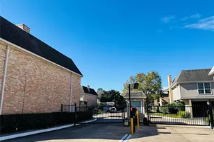 2224 S Piney Point Rd, Houston, TX 77063 - Photo 3