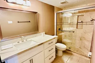 2224 S Piney Point Rd, Houston, TX 77063 - Photo 13