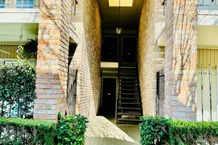 2224 S Piney Point Rd, Houston, TX 77063 - Photo 1