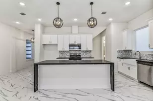 5908 St Augustine St, Houston, TX 77021 - Photo 7