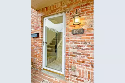 1880 Saxony Lane, Houston, TX 77058 - Photo 9