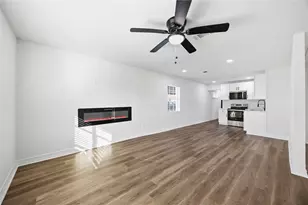 8115 Betty Boop St, Houston, TX 77028 - Photo 11