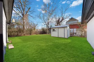 8115 Betty Boop St, Houston, TX 77028 - Photo 25