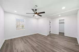 8115 Betty Boop St, Houston, TX 77028 - Photo 15