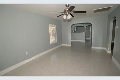 4826 Bristol Street, Houston, TX 77009 - Photo 3