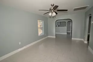 4826 Bristol St, Houston, TX 77009 - Photo 3