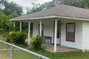 850 Slade St, Coldspring, TX 77331 - Photo 3